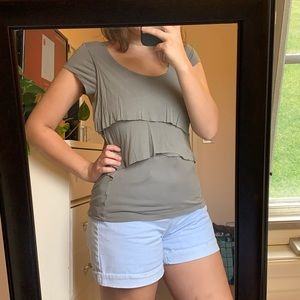 🍁 2/$20❕Grey Layered Ruffle Tee Shirt